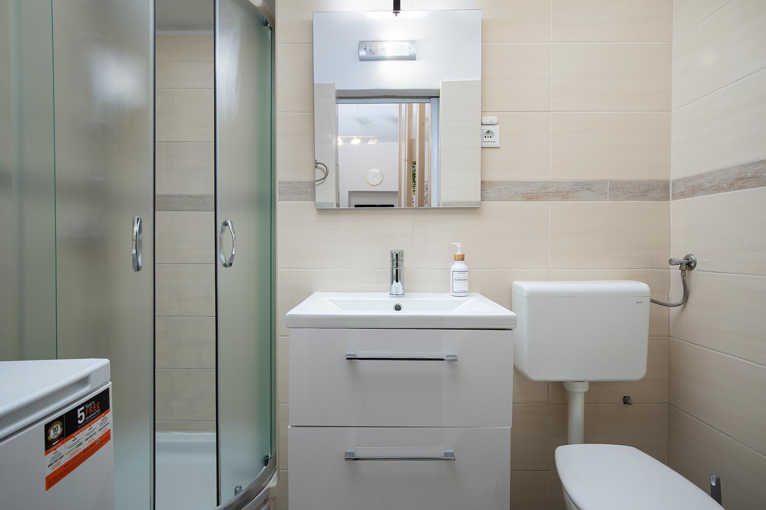 Elegant Apartment Next To Arena プーラ エクステリア 写真